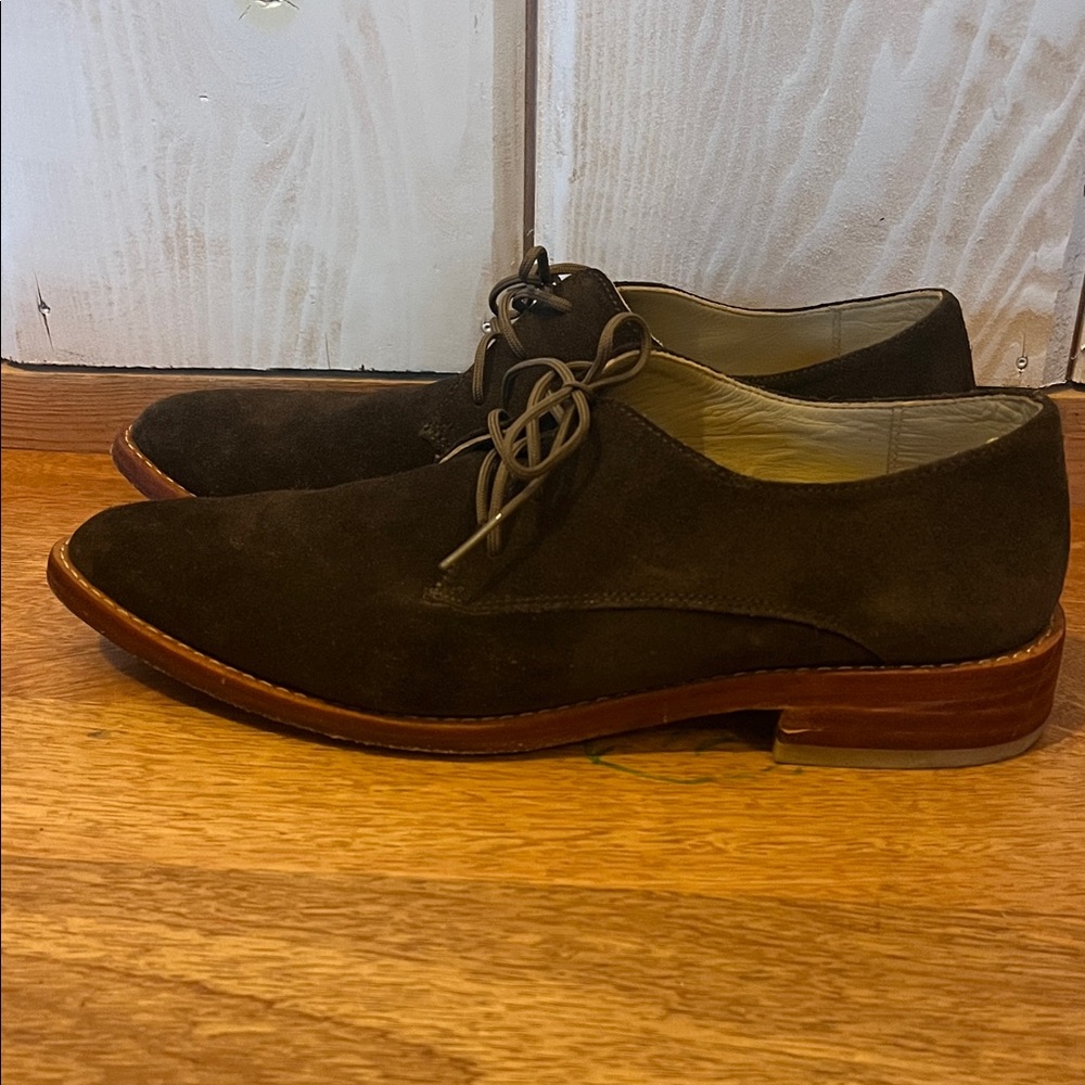 Nisolo Olive Green Suede Pointed toe lace up loafers